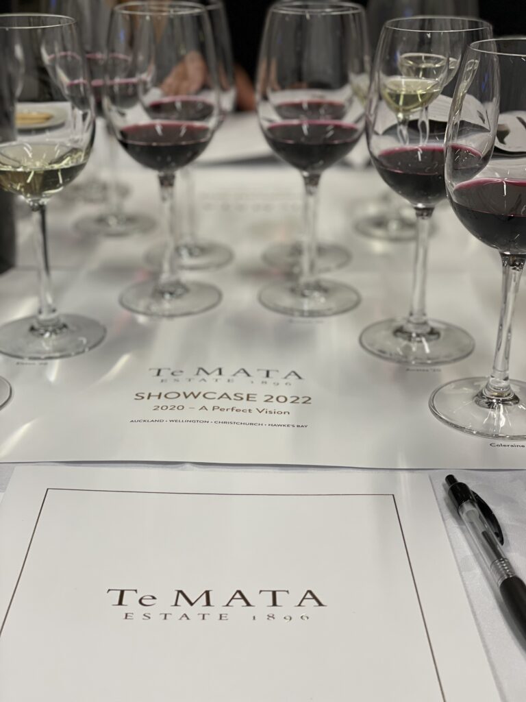 テマタワインのテイスティング