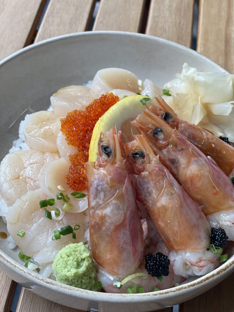 赤海老とホタテ丼