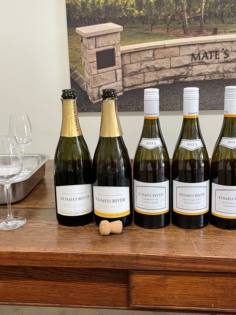 クメウワインのボトル